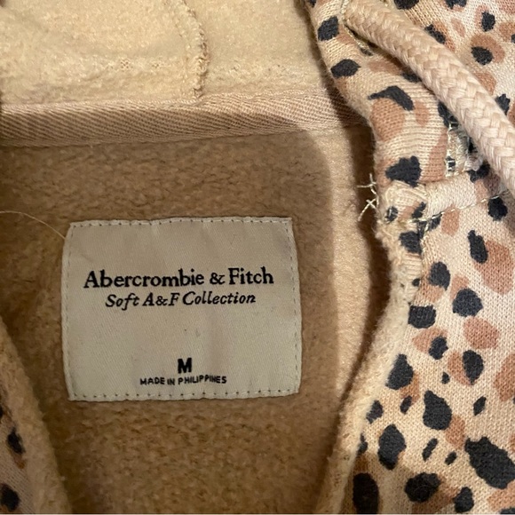 Abercrombie & Fitch Soft AF cropped cheetah print sweatshirt Size M Oversize - Picture 6 of 10